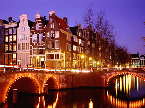 City_Lights,_Amsterdam,_Netherlands