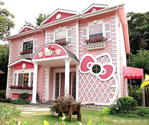 hellokittyhouse-thumb hellokittyhouse-thumb