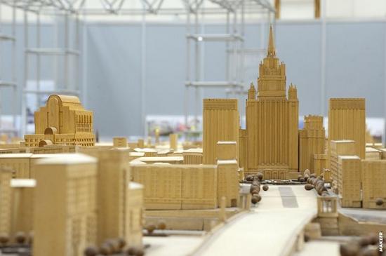 model-of-moscow-1 model-of-moscow-1