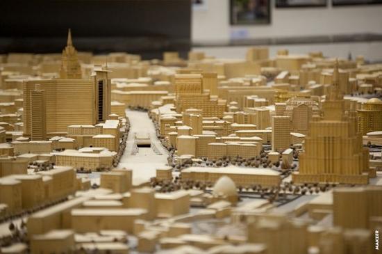 model-of-moscow-7