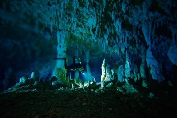 underwater-caves-in-bahamas23